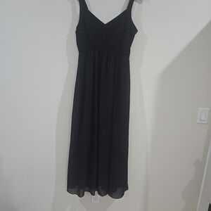 Robbie Bee black chiffon ruffle maxi dress sleeveless V-neck lined zip size 10